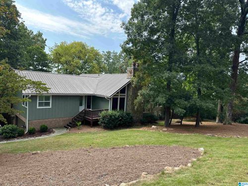 141 Caliente Dr, Hoover, AL, 35226-1086 | Card Image