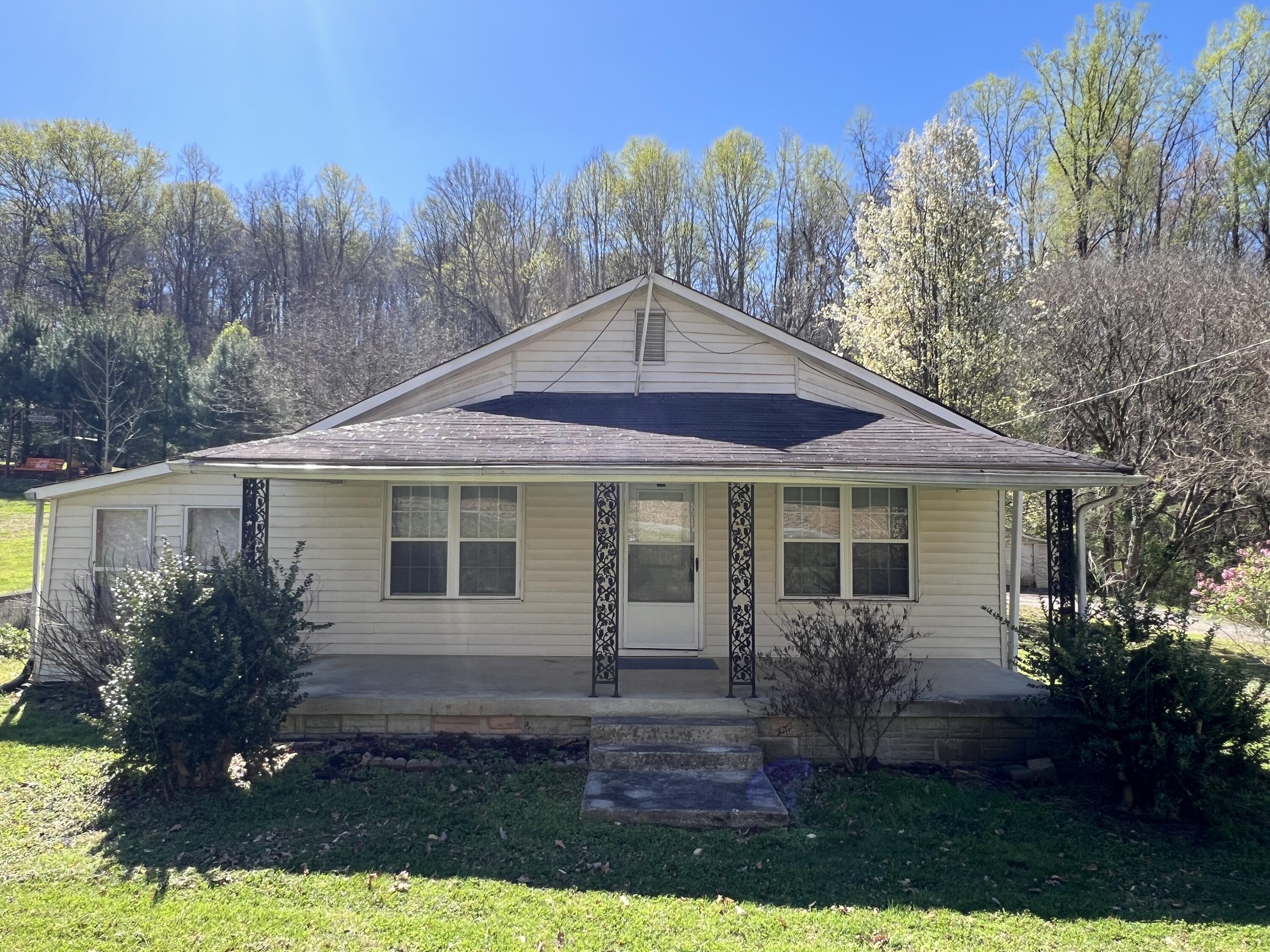 Tub Springs Rd, Harriman, TN 37748