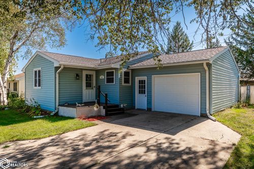 707 Circle Dr, Conrad, IA, 50621-7720 | Card Image