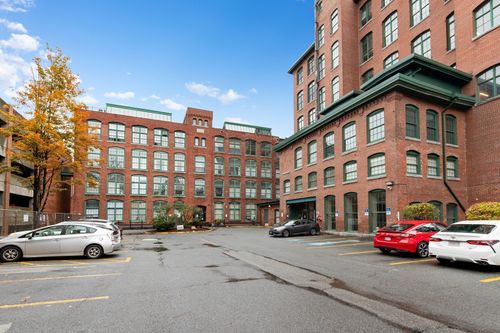 413-200 Market St, Lowell, MA, 01852-1831 | Card Image