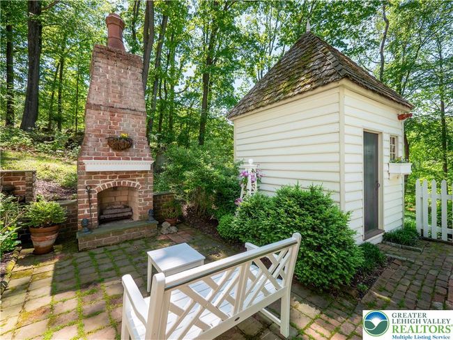 1108 S Barbara Dr, House other with 3 bedrooms, 3 bathrooms and null parking in Alburtis PA | Image 37