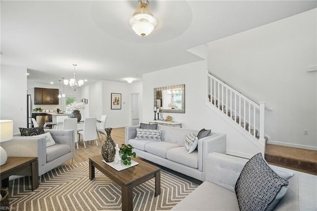 Living Room | Image 8