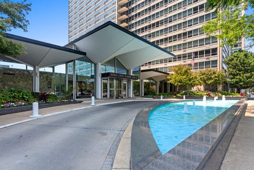 apt-2725-3550 N Lake Shore Dr, Chicago, IL, 60657-1914 | Card Image