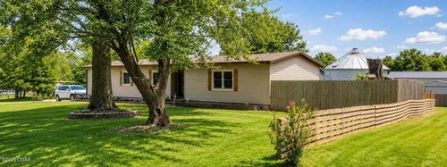702 W Oak St, Weir, KS, 66781-4250 | Card Image