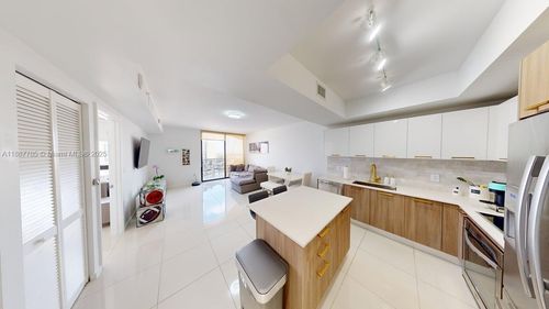 apt-1607-5300 Nw 85th Ave, Doral, FL, 33166-5361 | Card Image