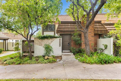 8-10044 Larwin Ave, Chatsworth, CA, 91311 | Card Image