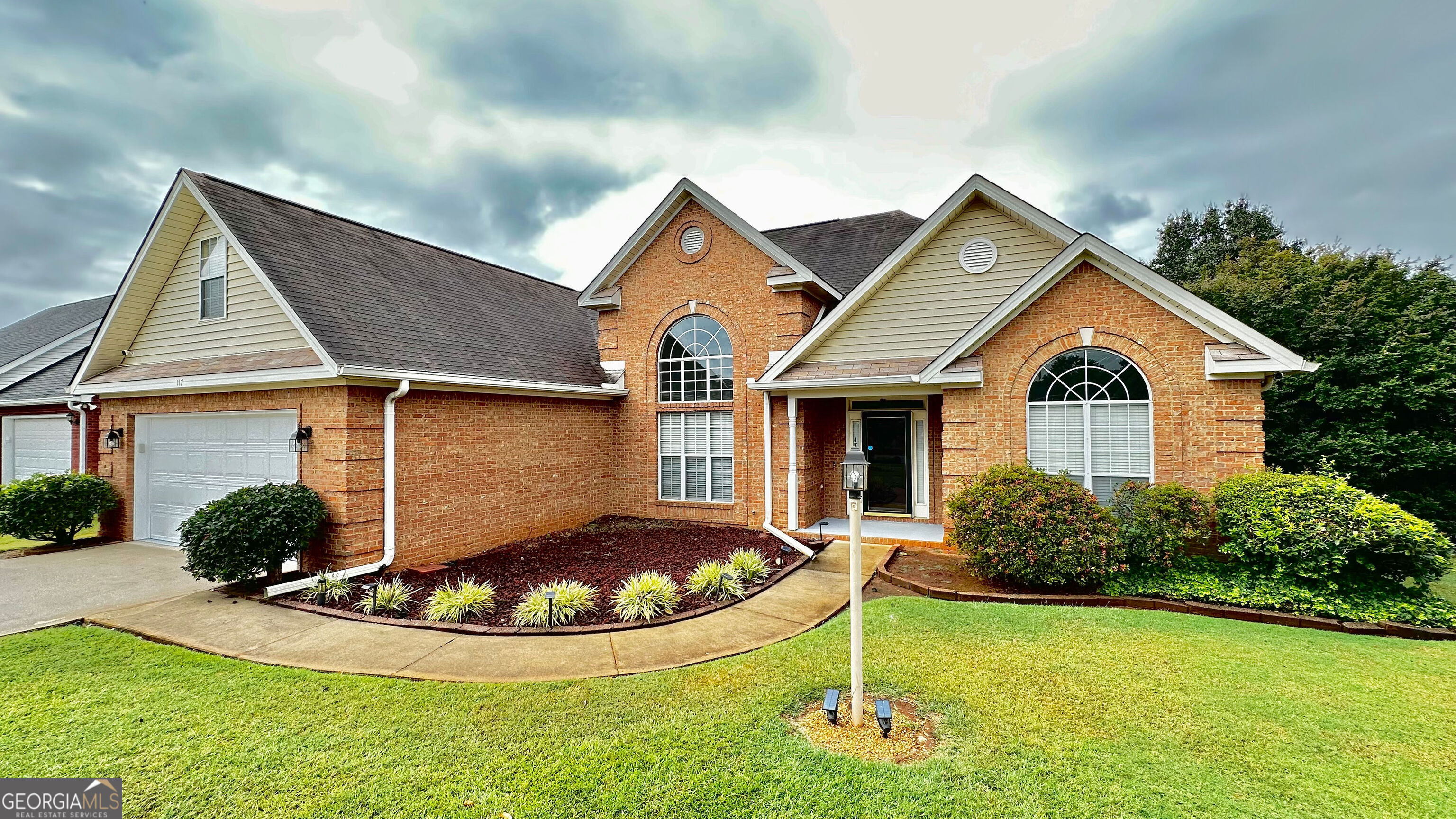 Hummingbird Ln, Kathleen, GA 31047