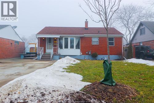 858 Laporte Ave, Windsor, ON, N8S3R4 | Card Image