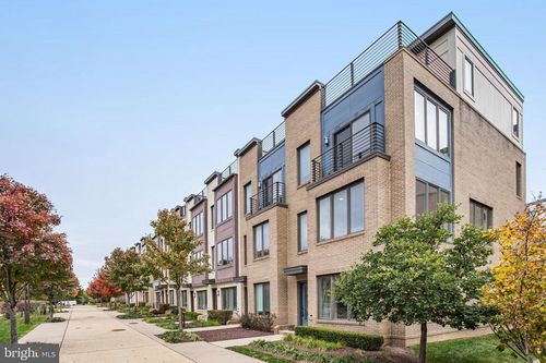 6940 Rockledge Dr, BETHESDA, MD, 20817-1676 | Card Image