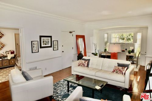 352 S Roxbury Dr, Beverly Hills, CA, 90212-3711 | Card Image
