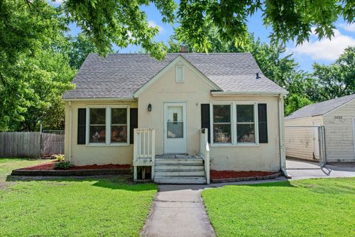 5532 Knox Ave N, Brooklyn Center, MN, 55430-3062 | Card Image