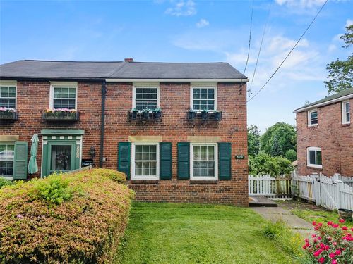 529 Beaver St, Leetsdale, PA, 15056-1201 | Card Image
