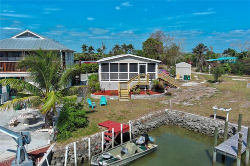 177 Lopez Ln, CHOKOLOSKEE, FL, 34138 | Card Image