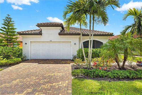 1591 Marton Ct, NAPLES, FL, 34113-8460 | Card Image