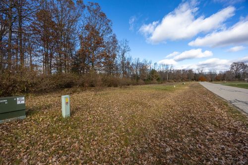 6226 Dublin Dr, Stanwood, MI, 49346-9147 | Card Image