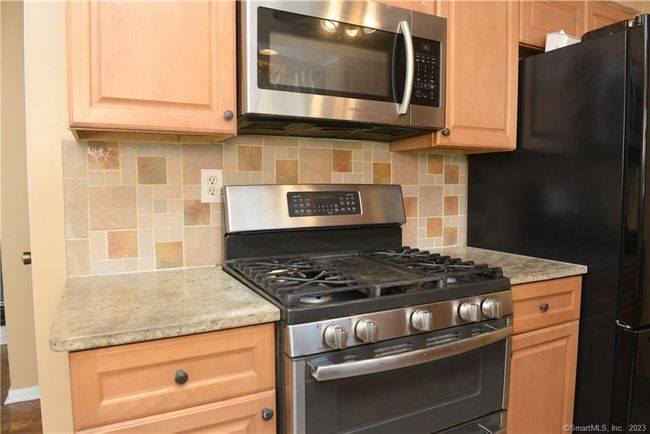 96 Harding St, House other with 3 bedrooms, 2 bathrooms and null parking in Wethersfield CT | Image 4