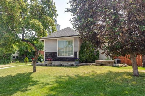 31 George Cres, Red Deer, AB, T4P2K9 | Card Image