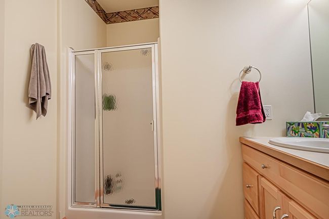 Bathroom | Image 25