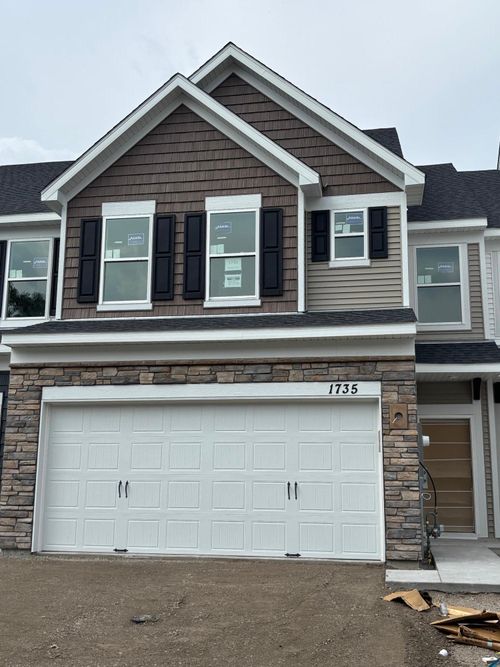 1735 Hauer Trl, Shakopee, MN, 55379-5450 | Card Image