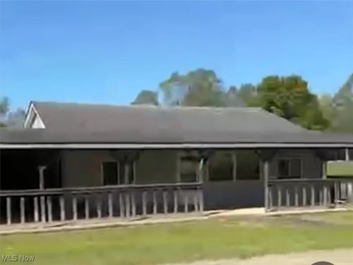 195 Creston Hill Rd, Creston, WV, 26141-8001 | Card Image