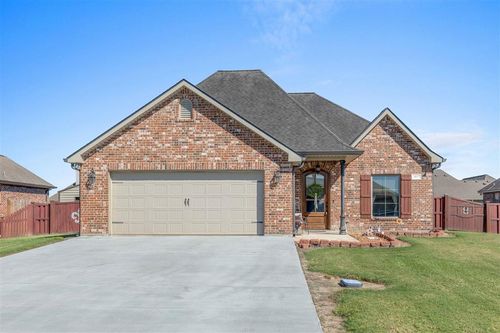 607 Chestnut St, Iowa, LA, 70647-4084 | Card Image