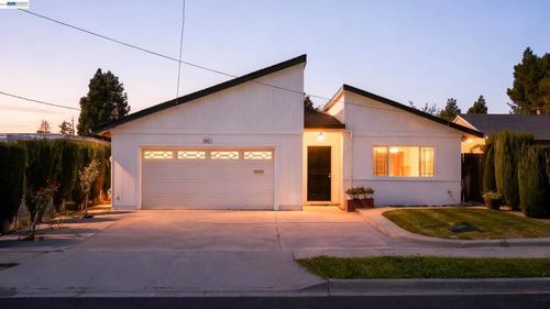 6241 Cotton Ave, Newark, CA, 94560-4021 | Card Image