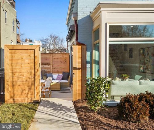 e-1237 W St Nw, WASHINGTON, DC, 20009-4460 | Card Image