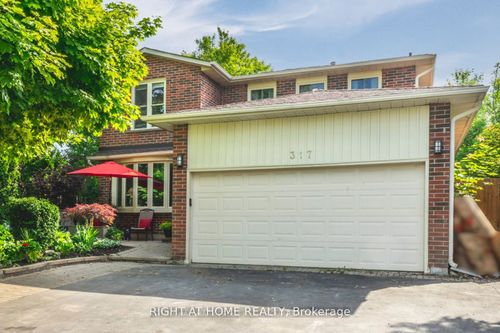 317 Darlington Cres, Newmarket, ON, L3Y6L8 | Card Image