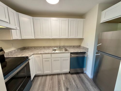 119-119 Burgundy Hill Ln, Middletown, CT, 06457-6345 | Card Image