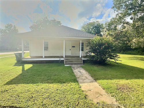 724 S Haynie St, Skiatook, OK, 74070-1837 | Card Image