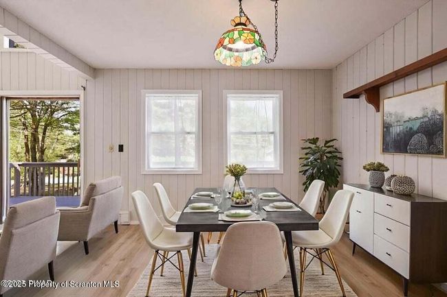Eating Area | Image 13