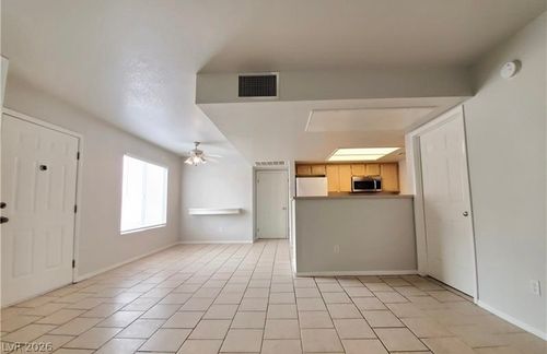 2091-8070 W Russell Rd, Las Vegas, NV, 89113-1549 | Card Image