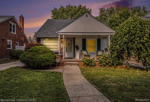 19711 Damman St, Harper Woods, MI, 48225-1778 | Card Image