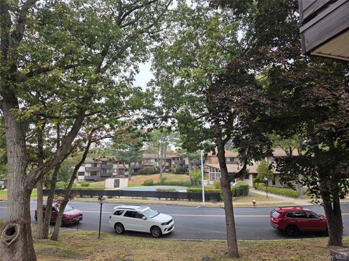 189 Sierra Vista Ln, Valley Cottage, NY, 10989-2702 | Card Image