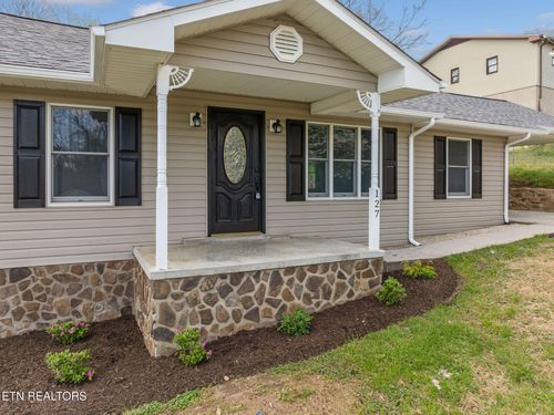 127 Jones St, ROGERSVILLE, TN, 37857-2429 | Card Image