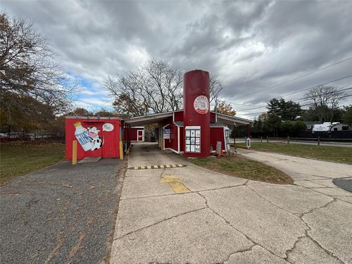 295 Lake Ave, Saint James, NY, 11780-2221 | Card Image