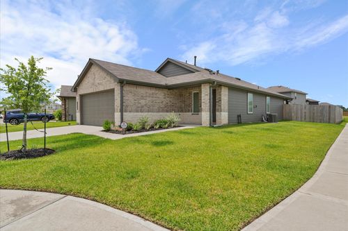 12223 Ridge River Ln, Houston, TX, 77067-1417 | Card Image