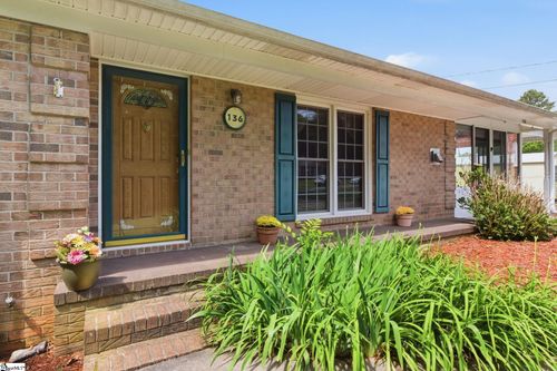 136 Country Club Rd, GAFFNEY, SC, 29340-4014 | Card Image