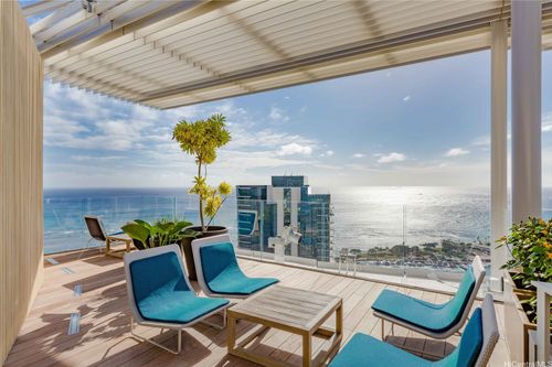 3515-1001 Queen St, Honolulu, HI, 96814-5239 | Card Image