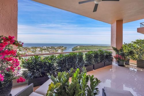 c-10 Edgewater Dr, Coral Gables, FL, 33133-6961 | Card Image