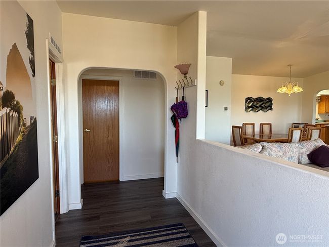 144 State Route 101, House other with 3 bedrooms, 2 bathrooms and 2 parking in Chinook WA | Image 4