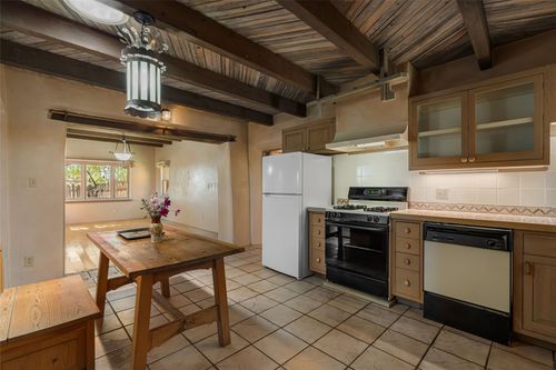 4 Loma Oriente, Santa Fe, NM, 87508-3624 | Card Image