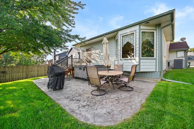 233 24 Th St, Home with 3 bedrooms, 3 bathrooms and null parking in West Des Moines IA | Image 29
