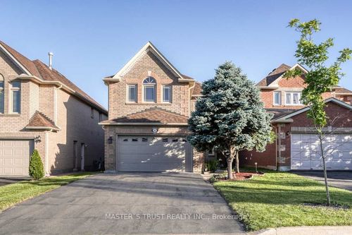 33 Buckhorn Ave, Richmond Hill, ON, L4C0E5 | Card Image