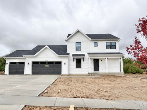 8333 Kettle Oak Dr Se, Alto, MI, 49302-8210 | Card Image