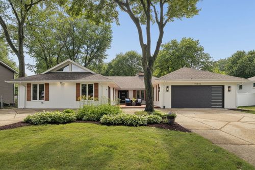 11S506 Whittington Ln, Naperville, IL, 60564-5795 | Card Image