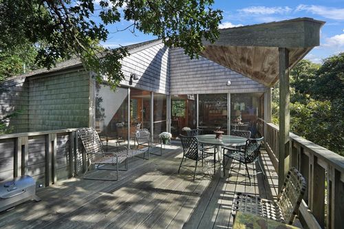 21 & 25 Fulling Mill Rd, Chilmark, MA, 02535-2005 | Card Image