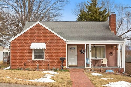 430 Sunrise Ave, HARRISONBURG, VA, 22801-1653 | Card Image