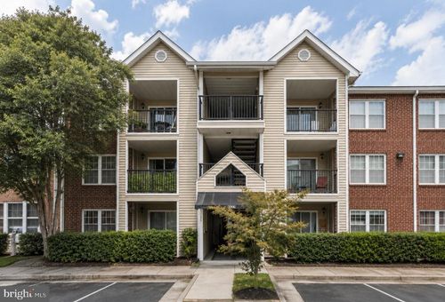 328-3306 Wyndham Cir, ALEXANDRIA, VA, 22302-4306 | Card Image