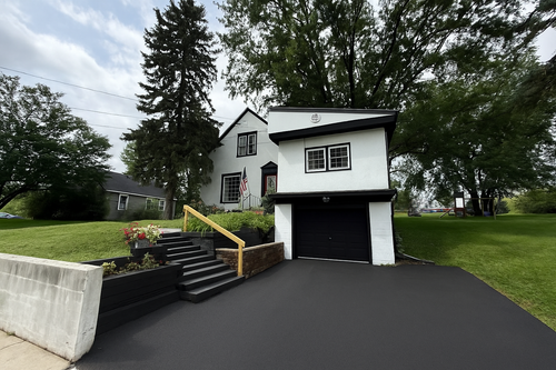 29 Riverside Ave S, Sartell, MN, 56377-1927 | Card Image